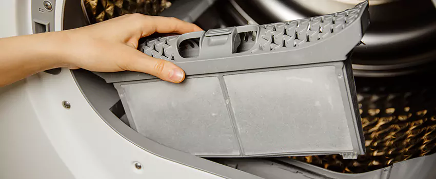Signs Of A Clogged Dryer Lint Trap in Hybla Valley, Virginia